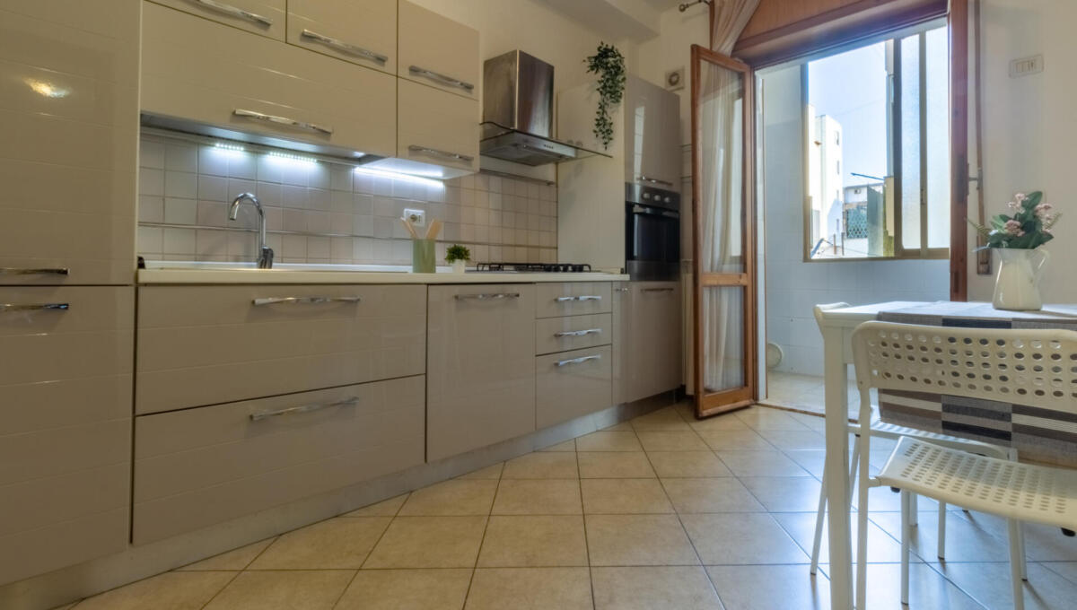 6 Via Umbria (14)